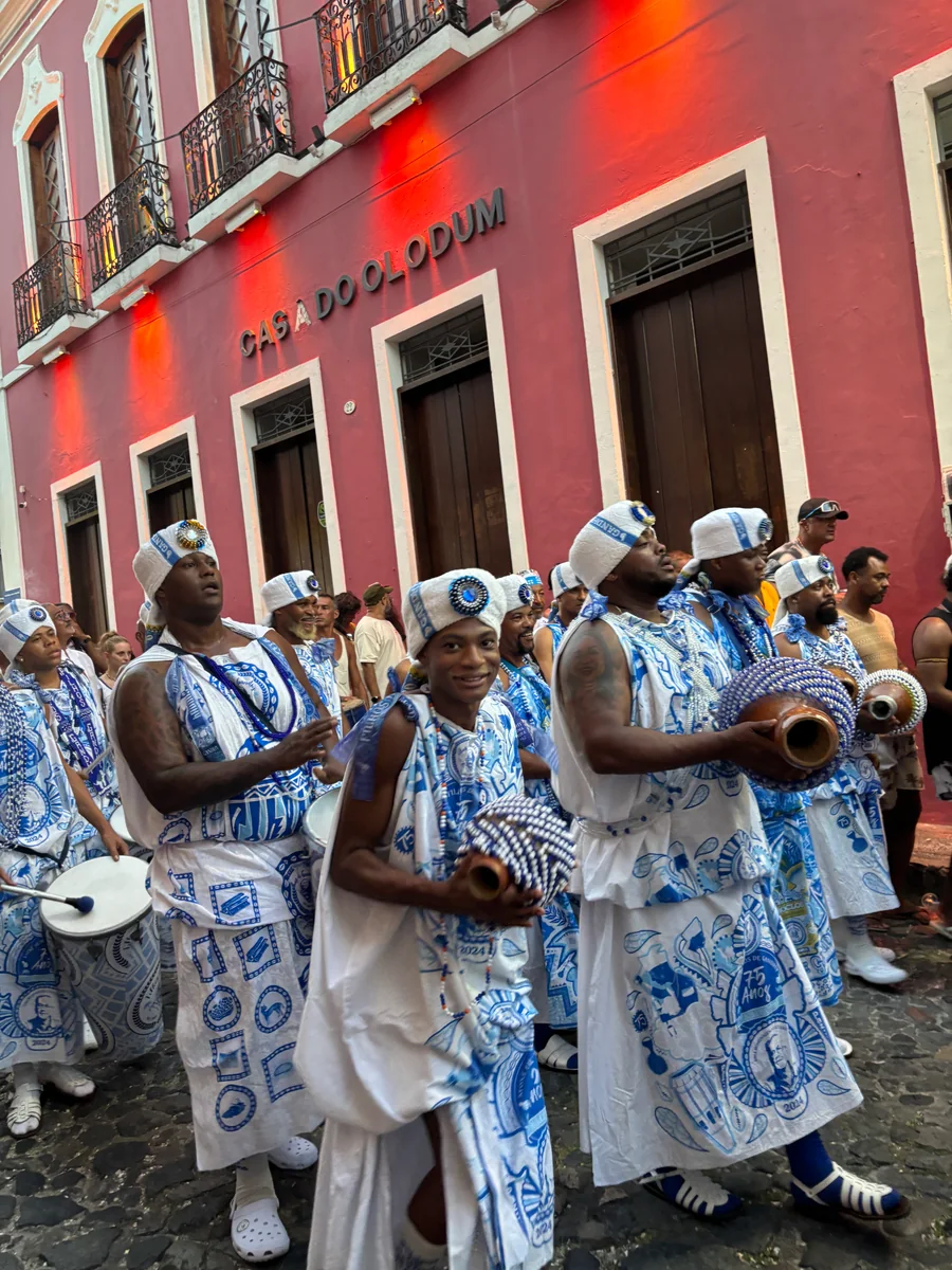 Filhos de Gandhy no Arrastão do Pelô em março de 2025